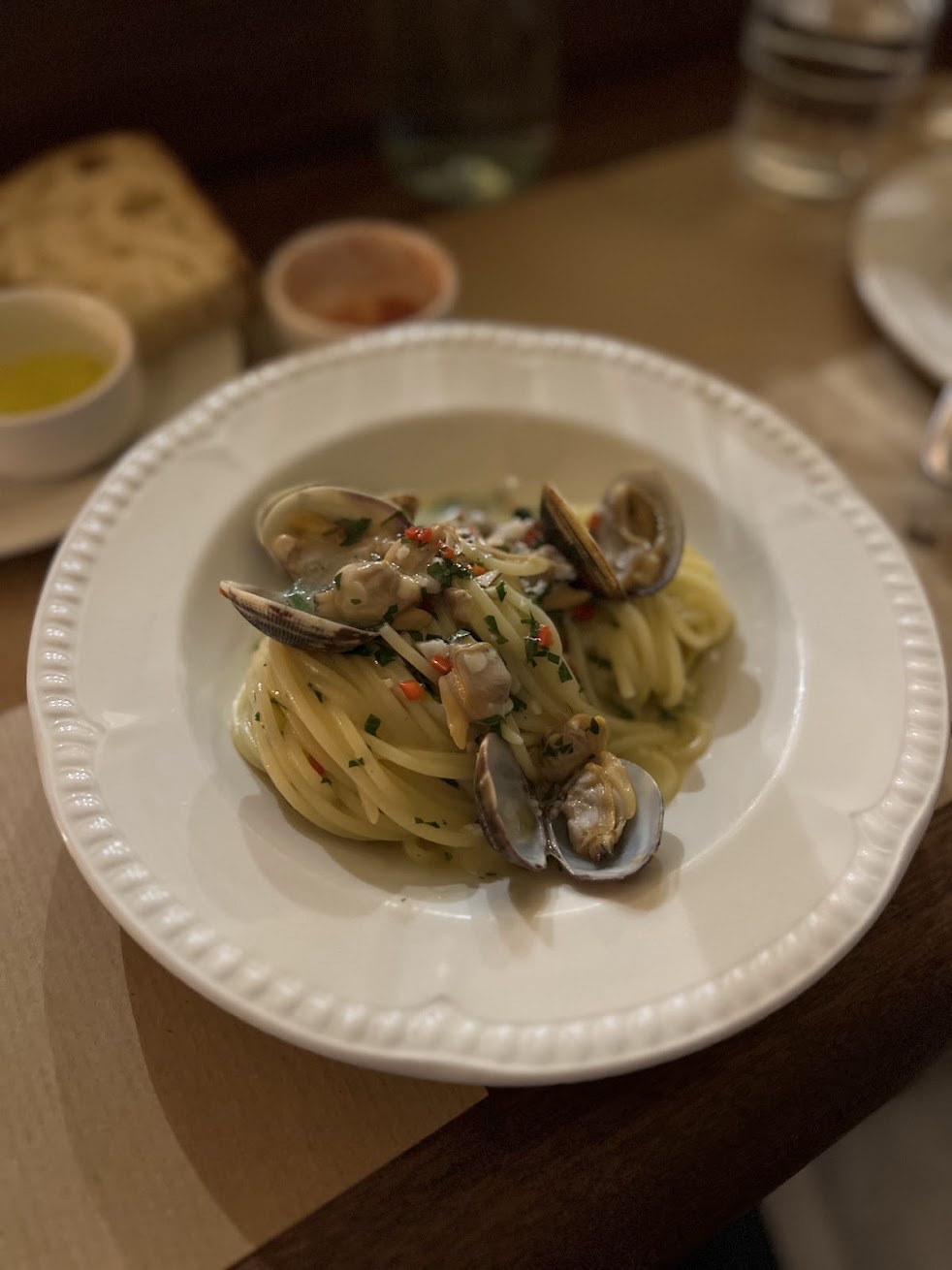 Spaghetti alle vongole with clams